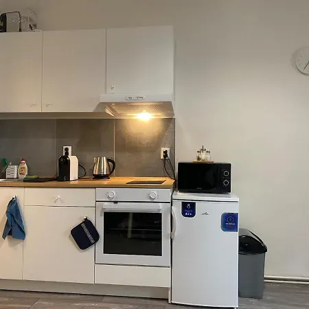 Ground Floor Den Apartman