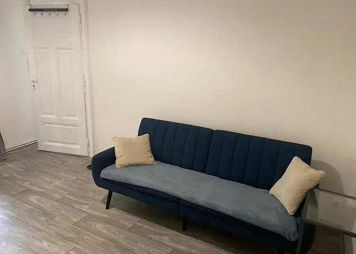 Ground Floor Den Apartman Prága